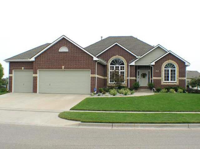 213 S Maple Dunes, Wichita, KS 67235