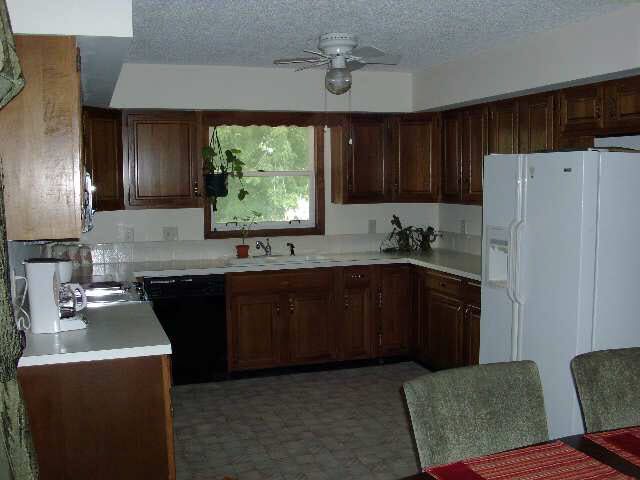 2826 S Custer, Wichita, KS 67217