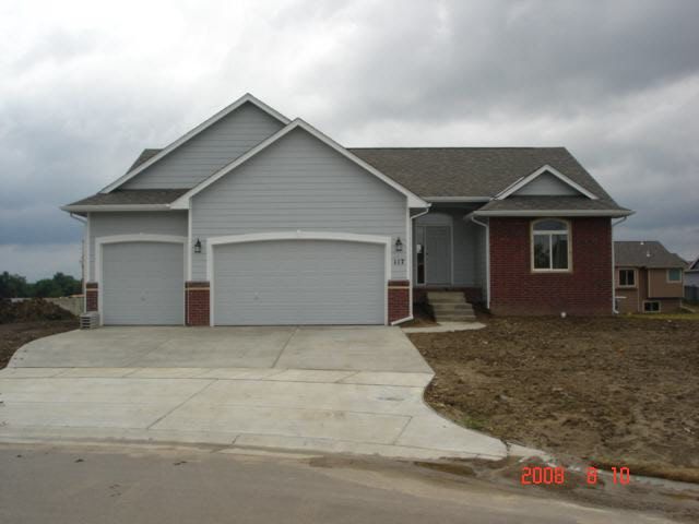 117 W Meadowsweet Ct, Andover, KS 67002