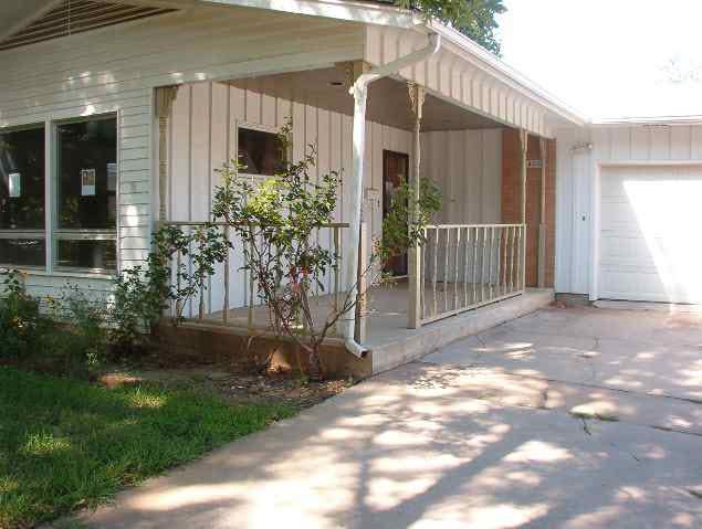 400 Slade Ave, Haysville, KS 67060