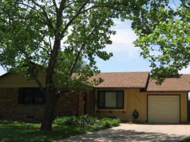 8002 Levitt, Wichita, KS 67207