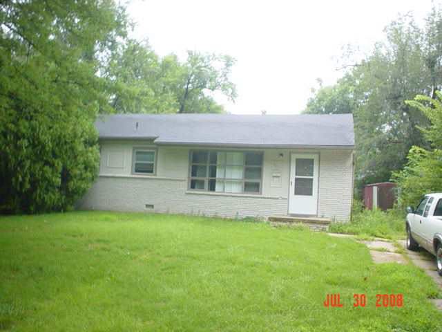 7211 E Castle, Wichita, KS 67207