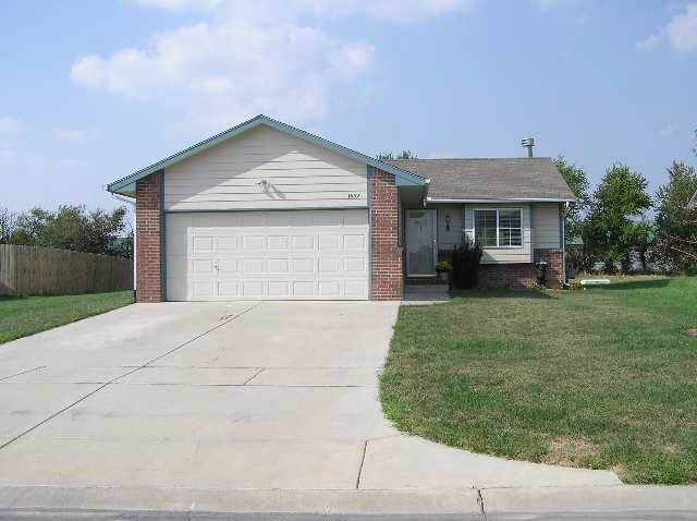 1652 Winterset St, Goddard, KS 67052