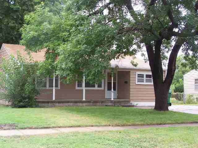 2933 S Walnut St, Wichita, KS 67217
