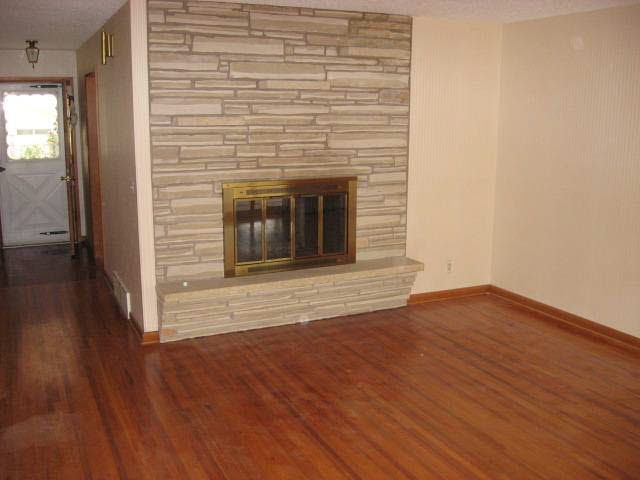 2107 S Bluff, Wichita, KS 67218
