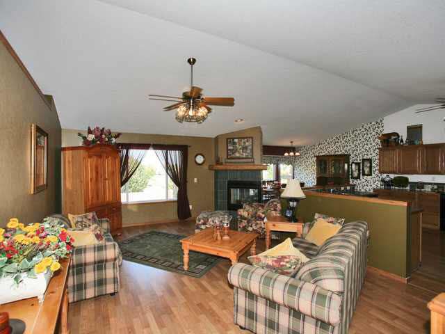 1700 E Windwood Ct, Derby, KS 67037