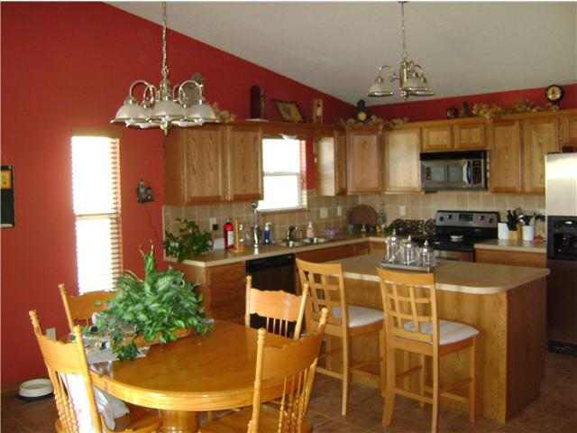 332 E Wells Ct, Mulvane, KS 67110