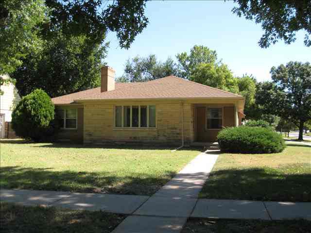 2801 E Aloma, Wichita, KS 67211