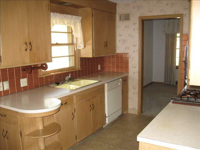 2801 E Aloma, Wichita, KS 67211