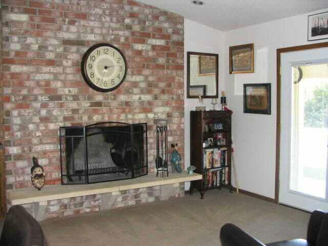 96 E Saint Cloud Pl, Wichita, KS 67230