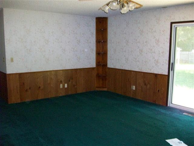 414 Peach Tree, Haysville, KS 67060