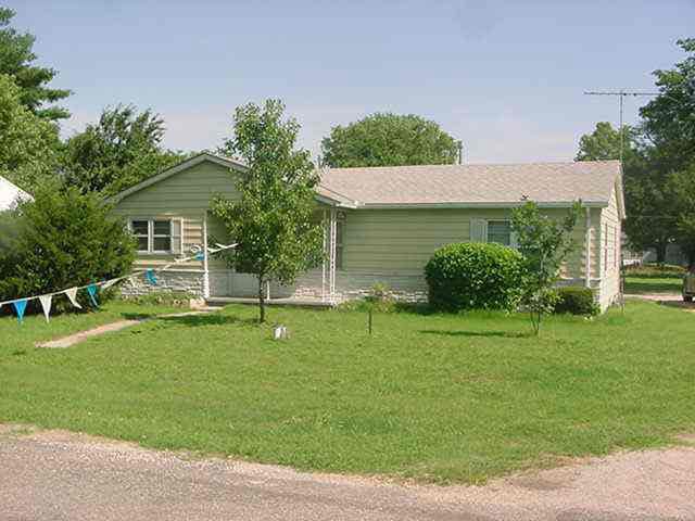 726 E Wayne St, Wichita, KS 67216