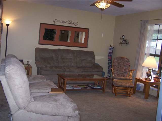 800 SE 4th, Newton, KS 67114