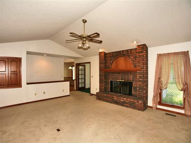 1536 Cardinal Ln, Derby, KS 67037