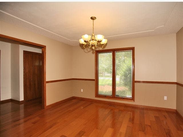 1536 Cardinal Ln, Derby, KS 67037