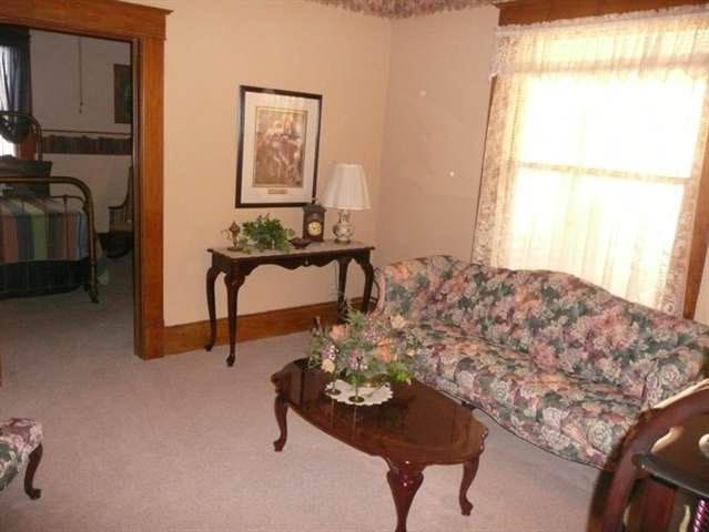 313 E 9th, Newton, KS 67114