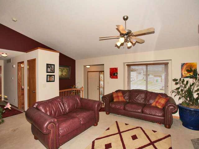 831 Sunset Cir, Andover, KS 67002