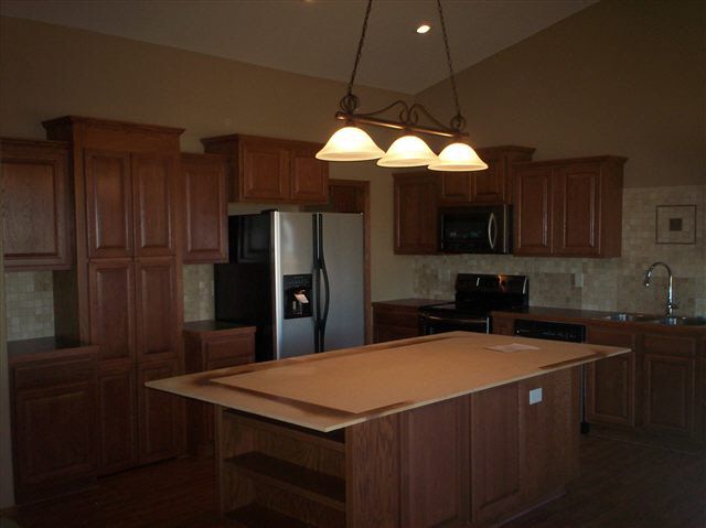 3025 Rough Creek, Derby, KS 67037