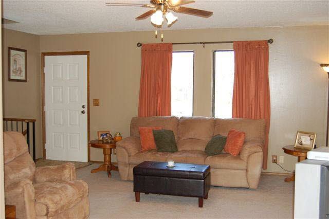 513 Pecan, Derby, KS 67037
