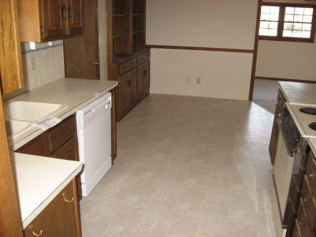 1508 Grandview, Newton, KS 67114