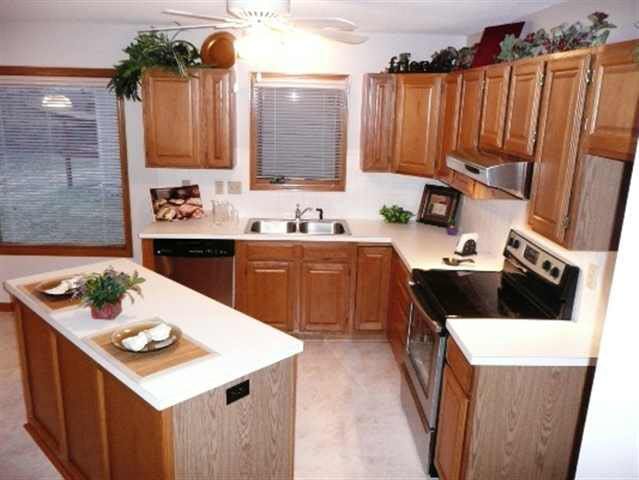 230 S Brownthrush, Wichita, KS 67209