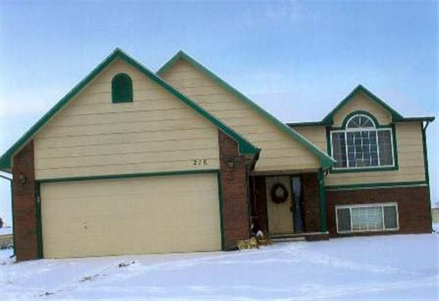 216 E Valley Park Dr, Valley Center, KS 67219