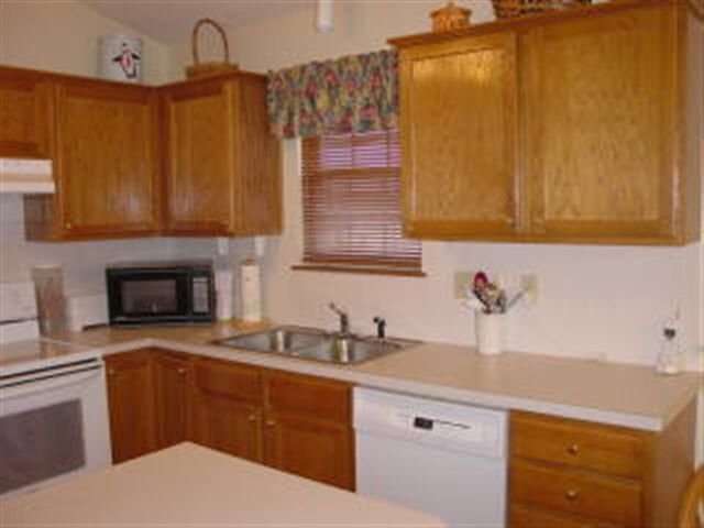 601 S Dexter, Valley Center, KS 67147