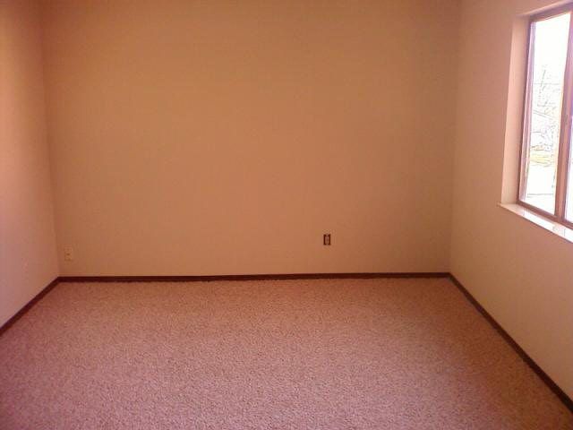 437 Paula # D, Wichita, KS 67209