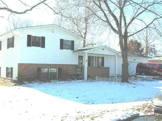 927 E Kay, Derby, KS 67037