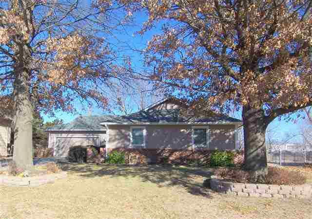 728 N Murray, Wichita, KS 67212