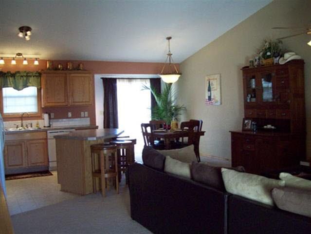 1718 S Christopher, Wichita, KS 67207
