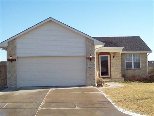 1718 S Christopher, Wichita, KS 67207