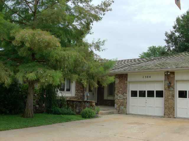 1504 Amarado, Wichita, KS 67212