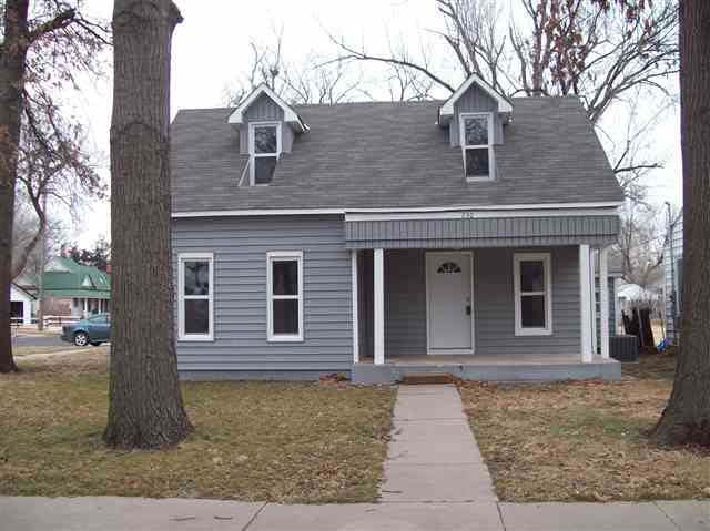 230 N Park, Valley Center, KS 67147