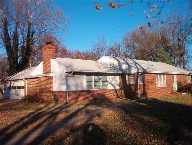 1806 E 19th, Winfield, KS 67156