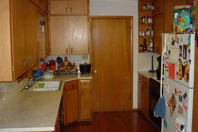 920 Emmaline, Newton, KS 67114