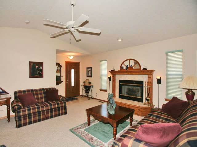 8350 E Harry Ct, Wichita, KS 67207