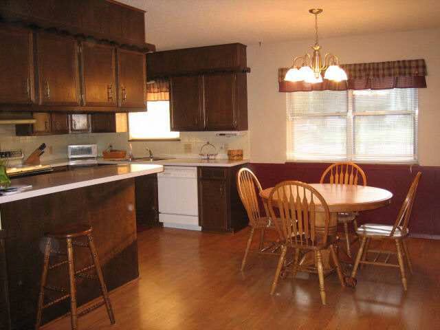 210 N First, Clearwater, KS 67026