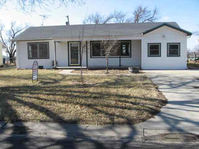 541 N 8th, Towanda, KS 67144