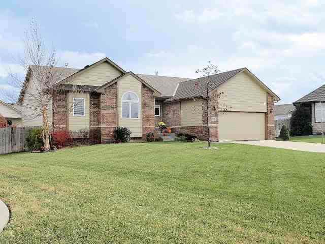 8261 Old Mill Ct, Wichita, KS 67226