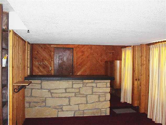 2033 S Poplar, Wichita, KS 67211