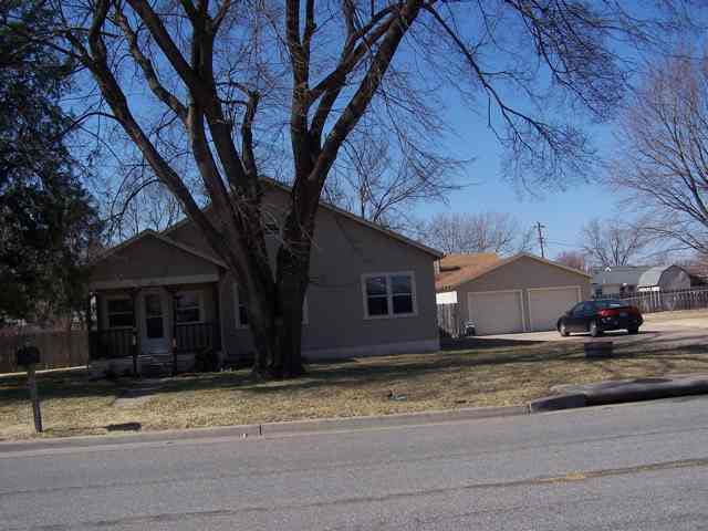 135 S 4th, Clearwater, KS 67026