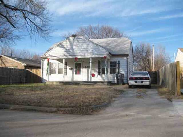 1228 W Figg, Wichita, KS 67213