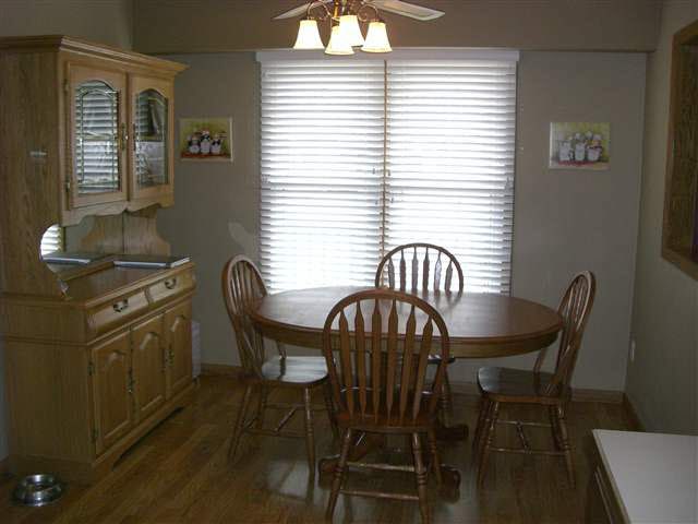 5712 E Denise, Bel Aire, KS 67220