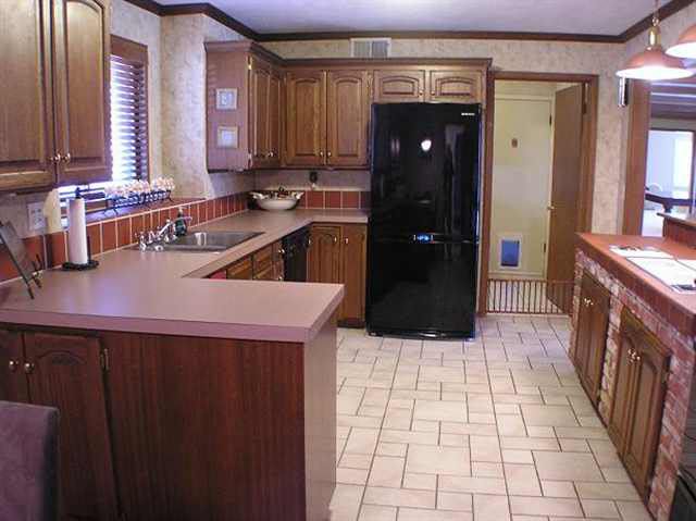 656 N Brookfield, Wichita, KS 67206