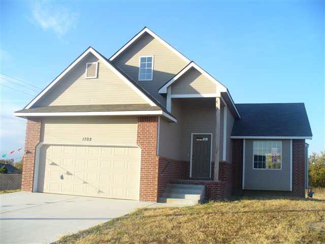 1702 Cedar Tree, Park City, KS 67219