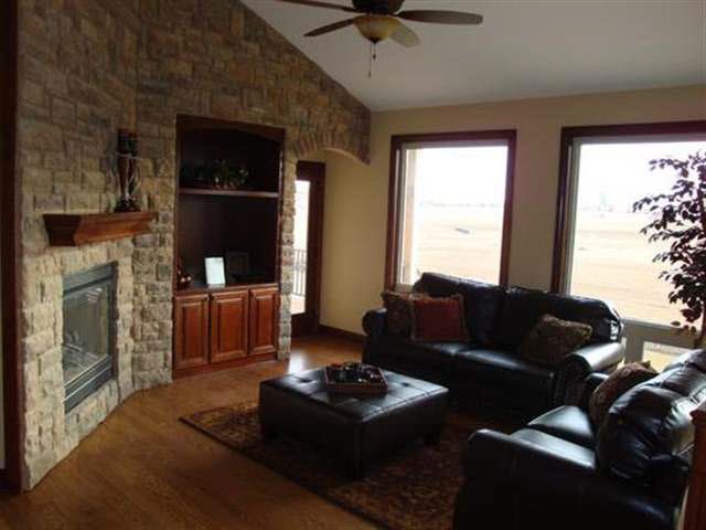 1019 Lakecrest Dr, Andover, KS 67002