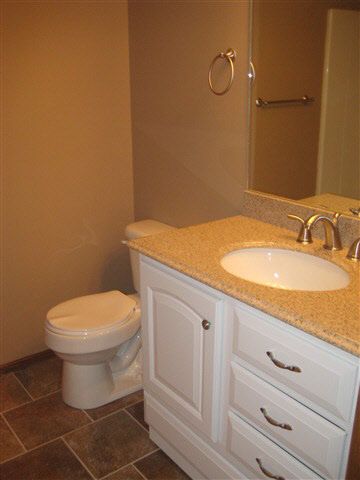 5081 E Willow Point Rd, Bel Aire, KS 67226