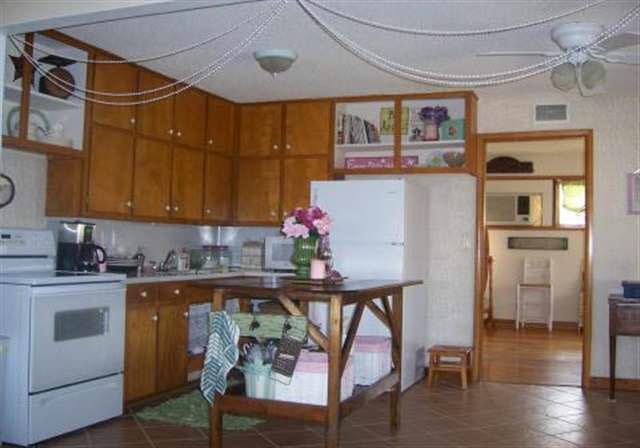1152 N Georgie, Derby, KS 67037