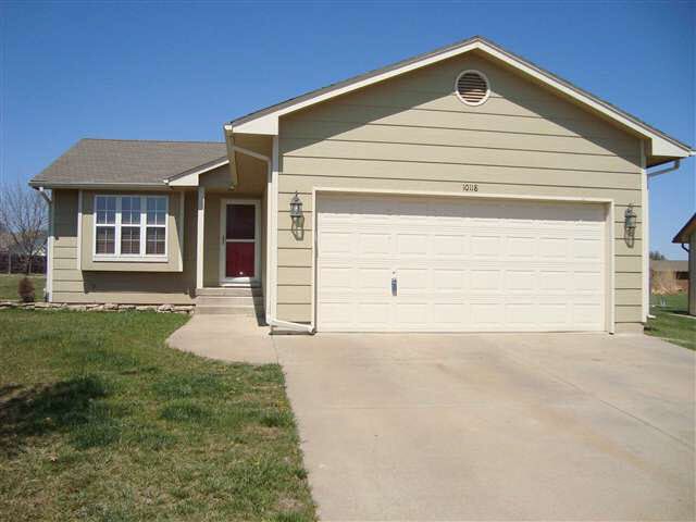 10118 E Skinner St, Wichita, KS 67207